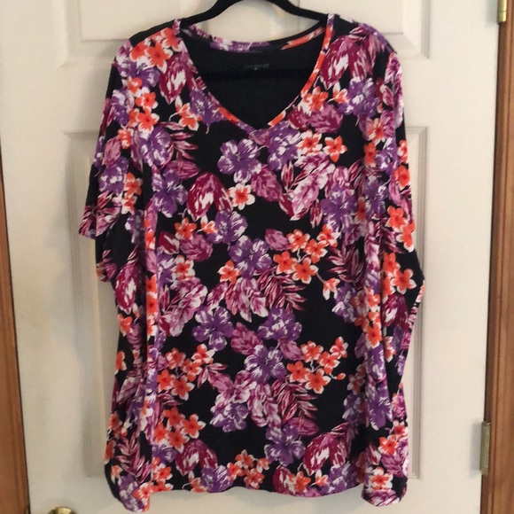 Women’s Plus 2X flowery top - Picture 1 of 4